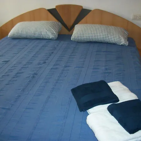 1 Bedroom Penthouse On Front Line Of The Roquetas de Mar