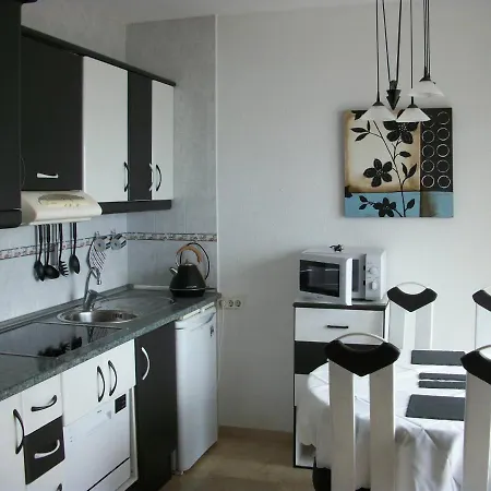 1 Bedroom Penthouse On Front Line Of The *