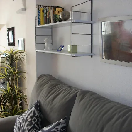 1 Bedroom Penthouse On Front Line Of The *