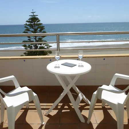 Apartment 1 Bedroom Penthouse On Front Line Of The Roquetas de Mar