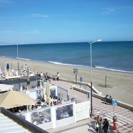 Appartement 1 Bedroom Penthouse On Front Line Of The *